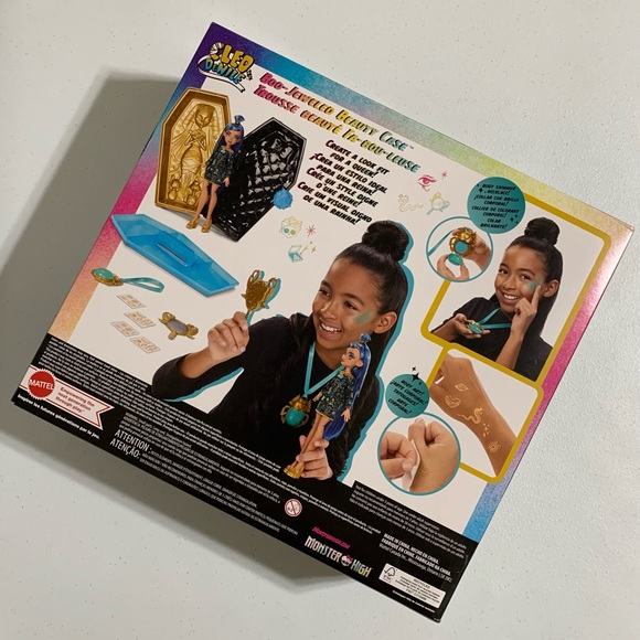 Monster High®: Cleo De Nile™ Doll with Boo-Jewelled Beauty Case Playset-New - Picture 4 of 8